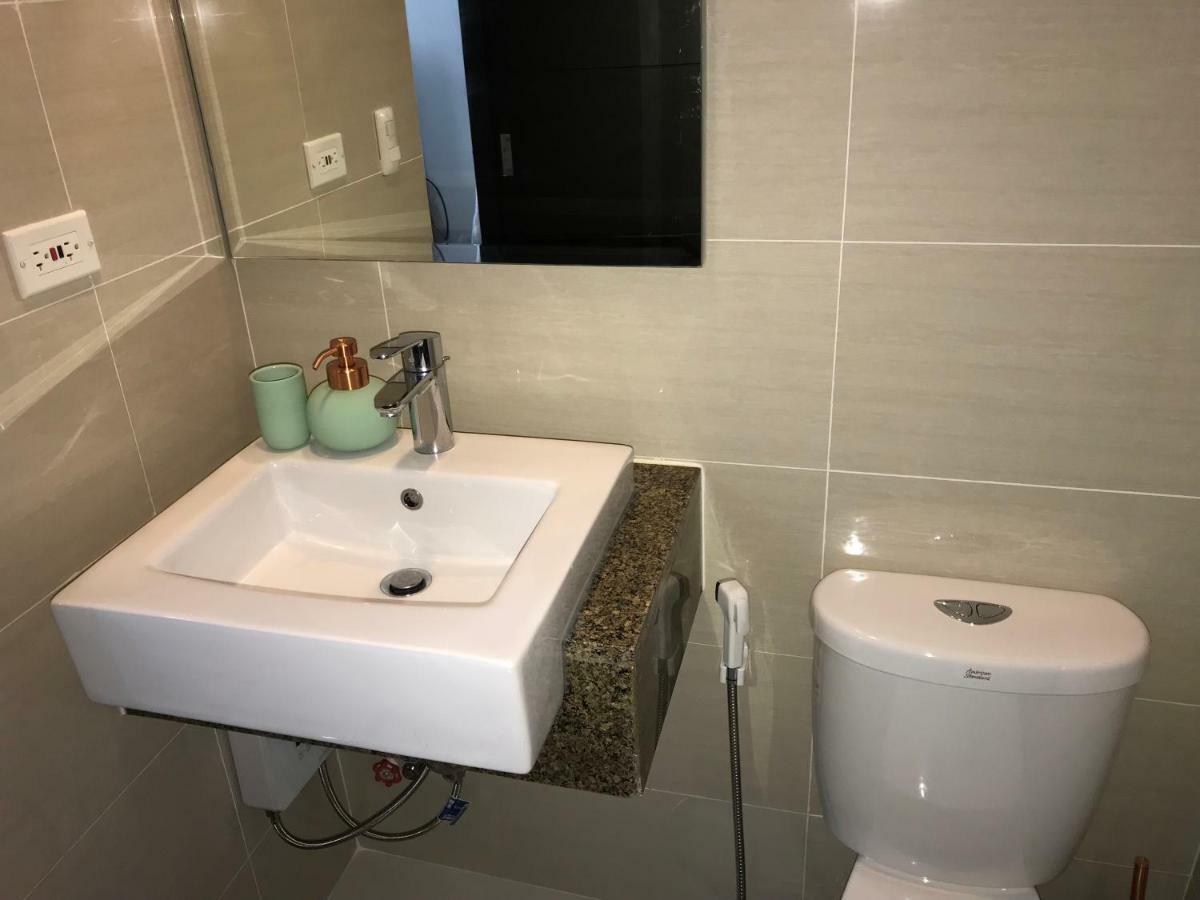 Chillax Studio 101 Newport Boulevard Manila Zewnętrze zdjęcie
